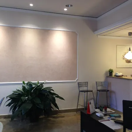 Gloria Apartahotel