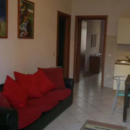 Gloria Apartahotel 2*